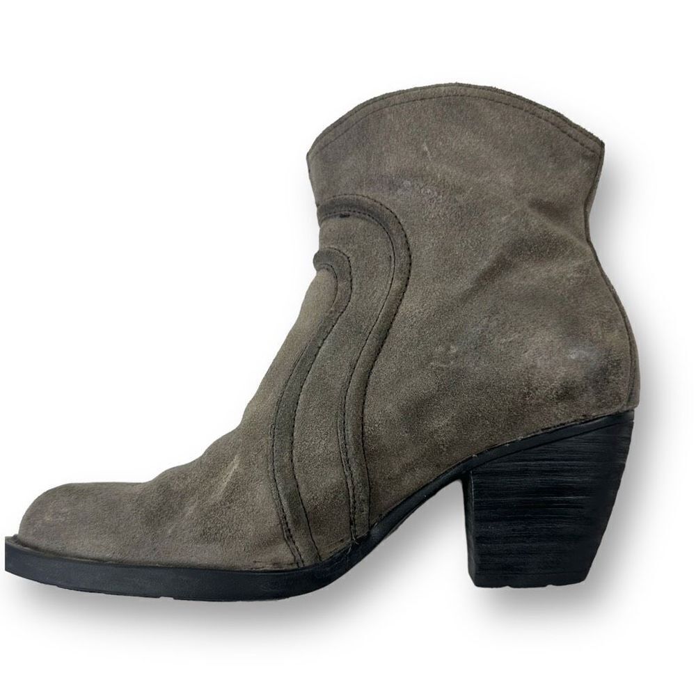 Born Taupe Leather Ankle‎ Booties Size 8